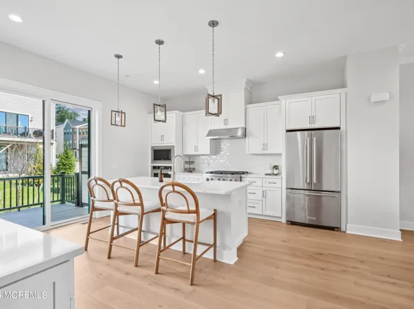 36 Linder Court, Middletown, NJ 07748