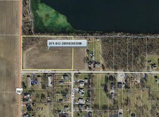 4 Locust St, Luckey, OH 43443