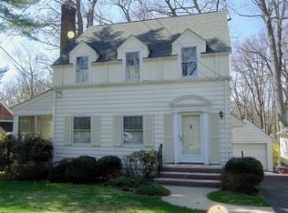 10 Sylvan Rd, Verona, NJ 07044