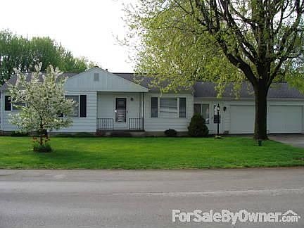 1st image of 2131 Roselawn Dr