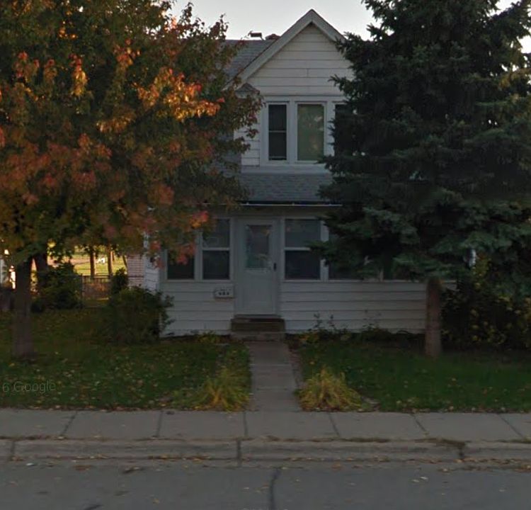1st image of 684 40th Ave NE