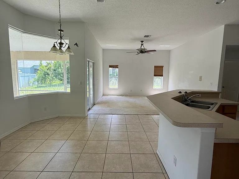 3419 SW Galeti St — Photo 6
