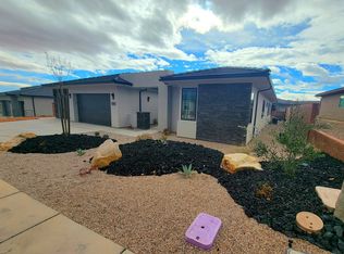 1285 W Falcon Crest Dr, Washington, UT 84780