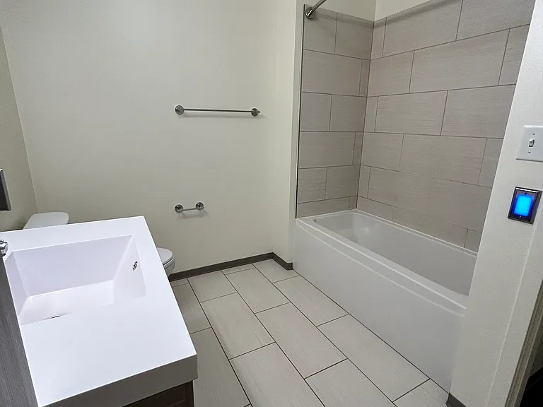 1877 N Milwaukee Ave #502 — Photo 7