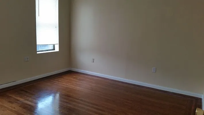 Rented by Alma Realty Corp. | media 2