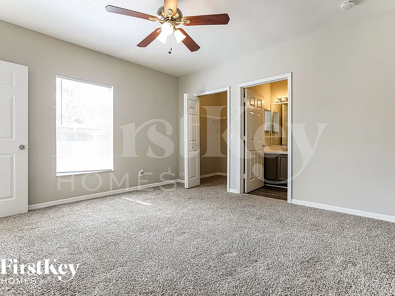 3169 N Biscayne Dr — Photo 7