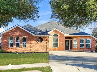 222 Jacob Ct, Glenn Heights, TX 75154