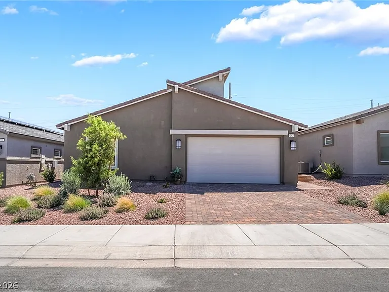 292 Whitney Crest St — Photo 1