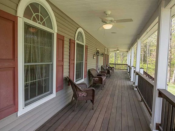 4th image of 25 Anthony Dr