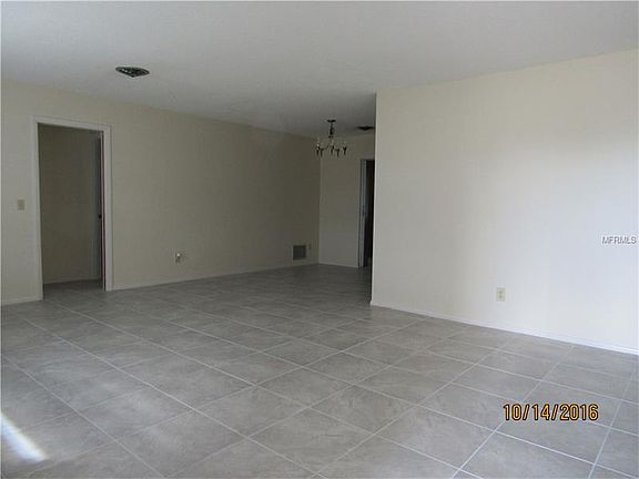 3rd image of 380 E Dearborn St