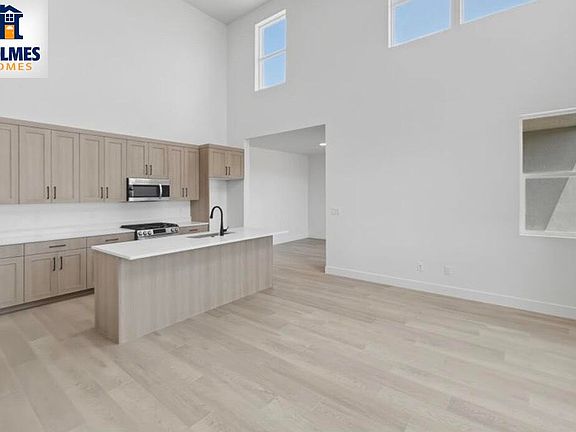 3rd image of 955 W Velvet Ridge Cv