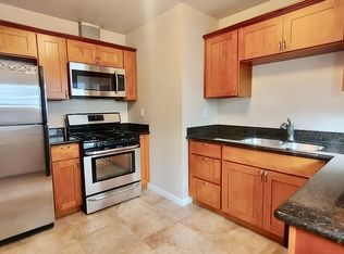 1945 SE Harney St, Portland, OR 97202