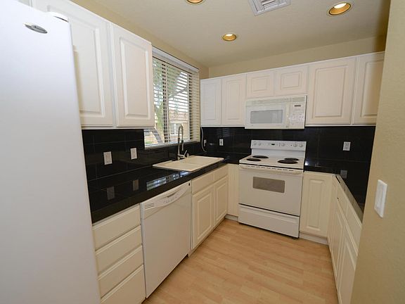 4th image of 7887 N 16th St Unit 202