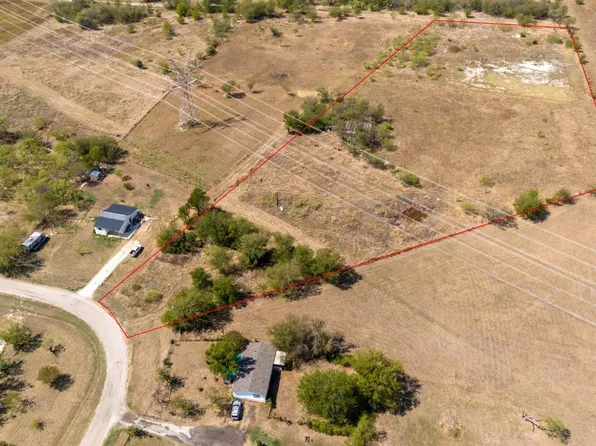 7909 Apollo Dr, Joshua, TX 76058