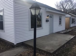 3042 S 3rd St, Southern View, IL 62703