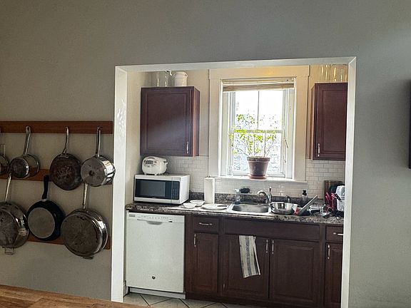 5th image of 76 Summer St #2LB