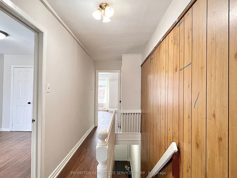 17 Winnifred Ave — Photo 25
