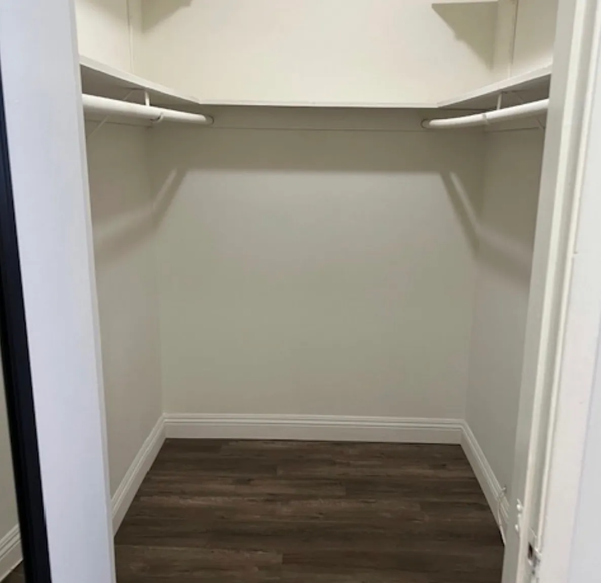 Studio, 450 sqft, $1,825 — Photo 4