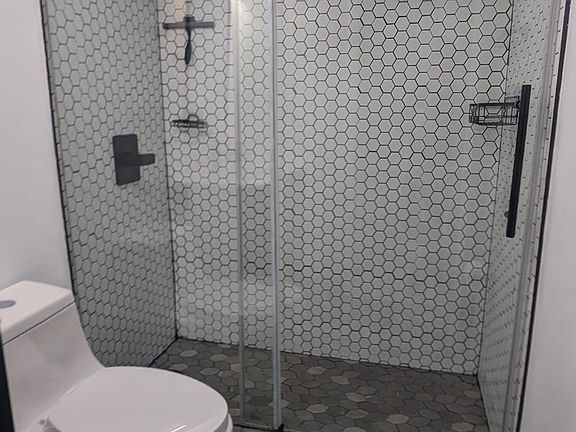 5th image of 405 S Pine Island Rd APT 304D