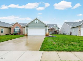 5066 Lake Breeze Ln, Maumee, OH