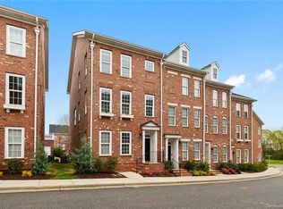 1928 Winpole Ln, Charlotte, NC 28273