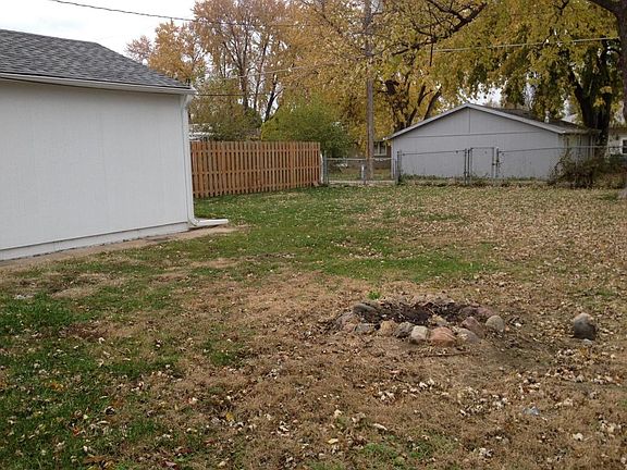 4th image of 3302 Avenue F