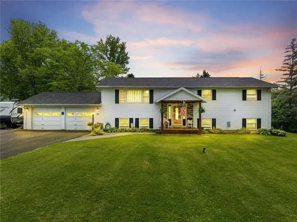 35 Horvath Dr, Ithaca, NY 14850