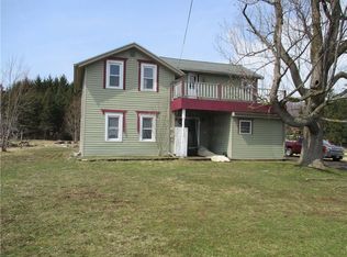 10699 North Rd, Perrysburg, NY 14129