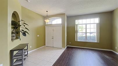 2nd image of 3479 Foxcroft Cir