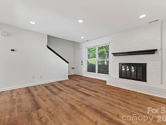 11017 Carmel Crossing Rd — Photo 4