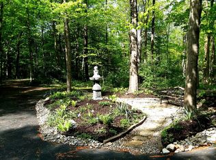 8 Crooked Creek Ln, Milford, OH 45150