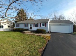 1186 Canandaigua Rd, Macedon, NY 14502