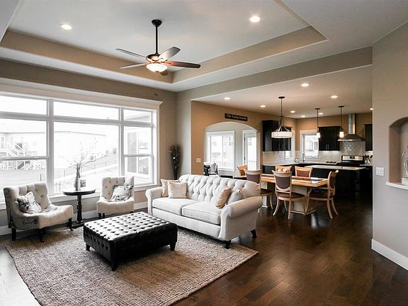 2nd image of 395 Radcliffe Dr