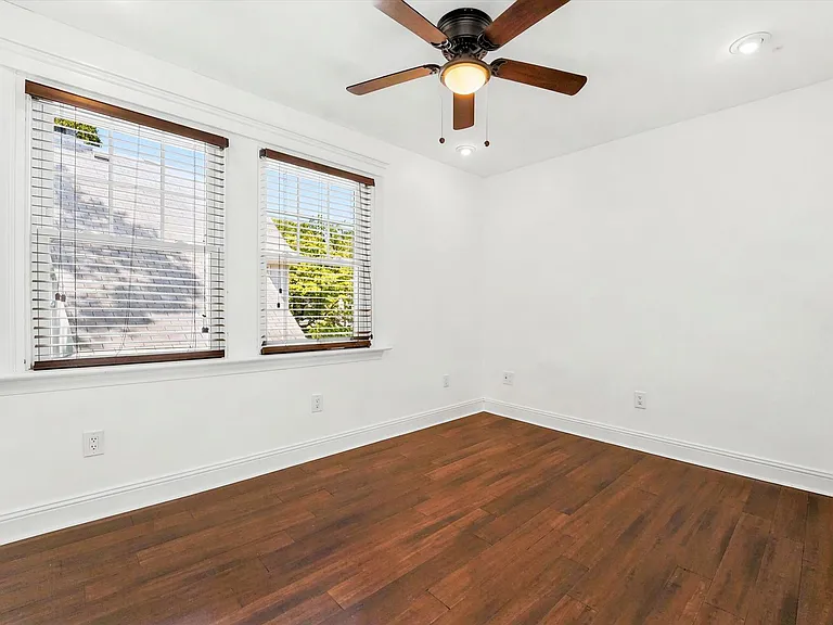 114 Biddle Rd — Photo 12