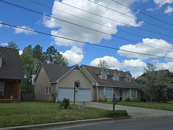 4th image of 2402 McNair St SW