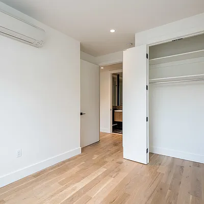 Rented by Nooklyn NYC LLC | media 12