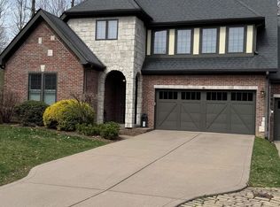 1706 S Springhouse Dr, Bloomington, IN 47401