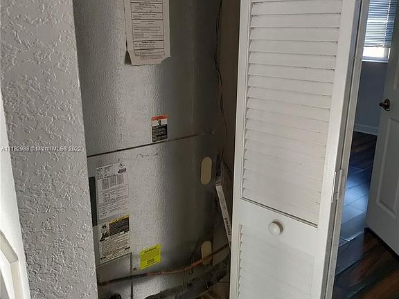 5th image of 5642 NW 112th Ct