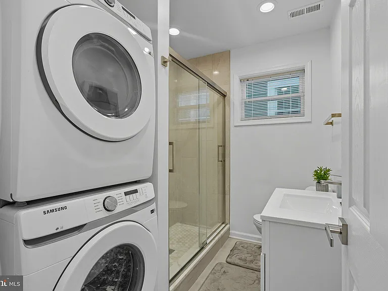 5206 Gilpin Dr — Photo 13
