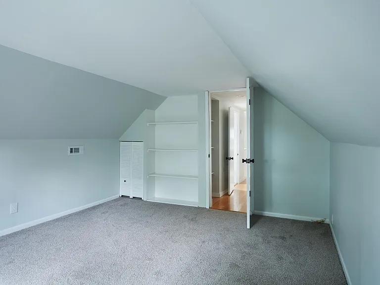 5131 W Grace St #3 — Photo 8