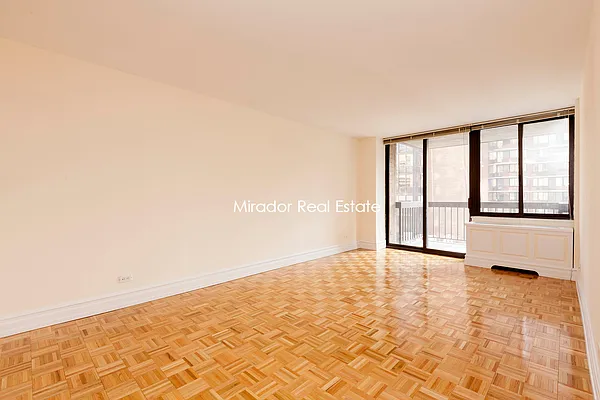 Rented by Mirador Real Estate | media 21