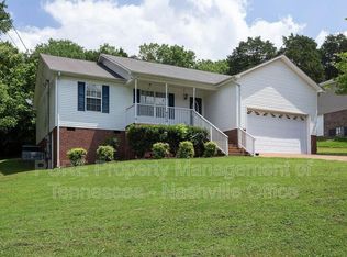 402 Due Ln, Columbia, TN 38401