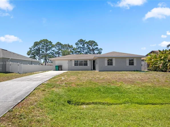 170 NW Curry St, Port Saint Lucie, FL 34983