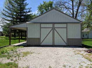 306 Park St, Oaktown, IN 47561