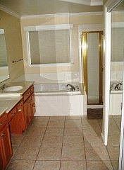 3rd image of 377 Yellowstone Dr