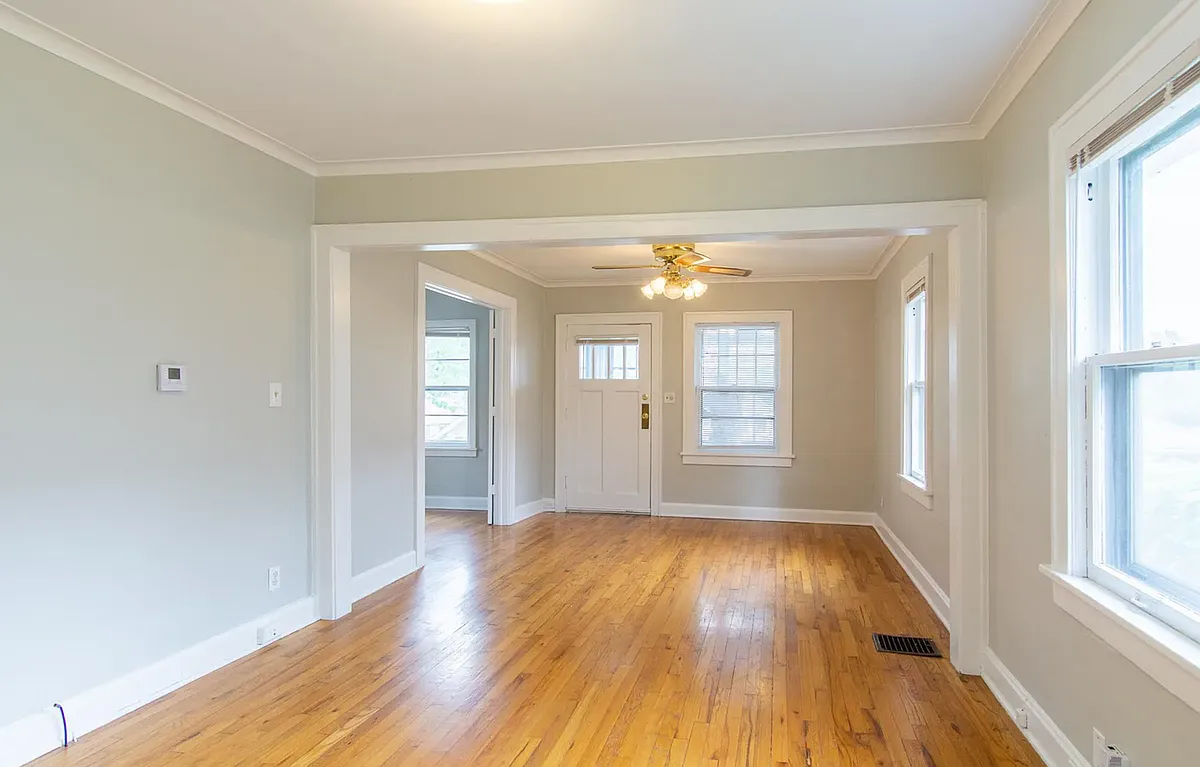 Building Photo - 4714 Mercier St