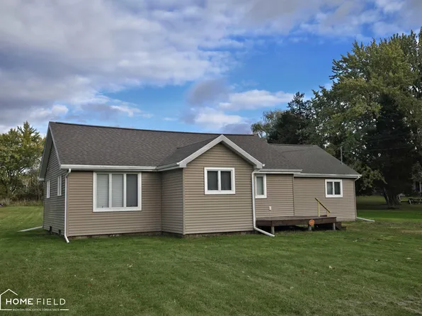 2231 Vandekarr Rd, Owosso, MI 48867