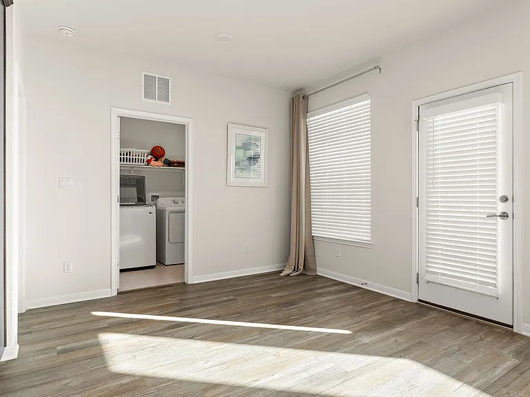 604 Spindrift Ln — Photo 27