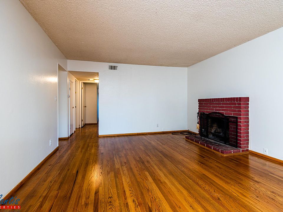 1st image of 3933 Teale Ave