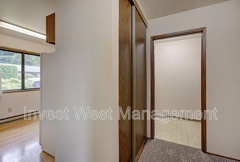 854 SE Washougal River Rd — Photo 10
